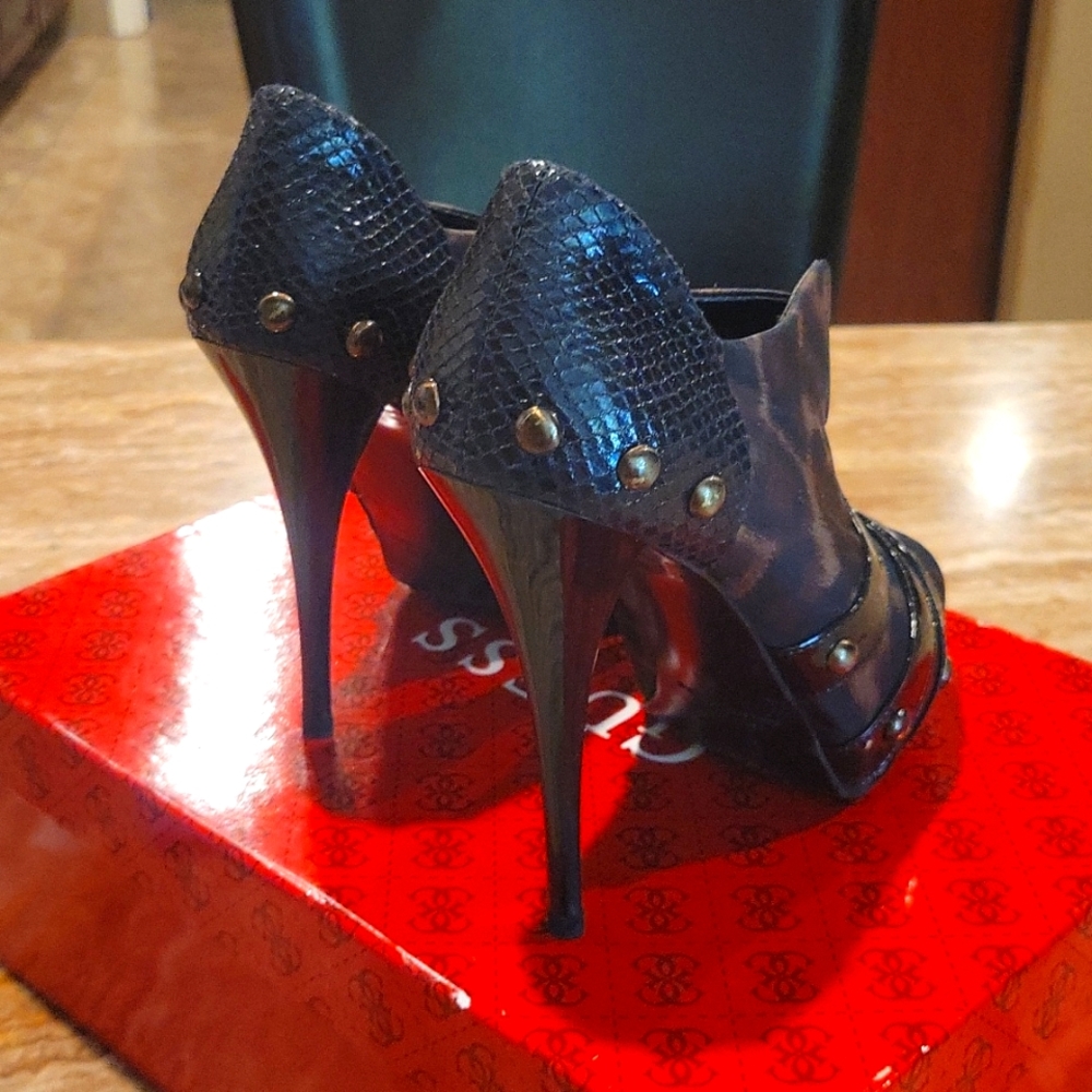 Guess Brand Leopard Print Heels Size 7, Vintage - image 2